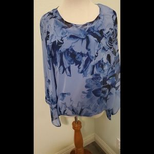 Alfani Blue floral Ladies flowing top sz S